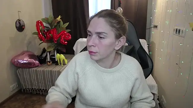 TessaDaybreak online show from February 2025 01:44:02 PM
