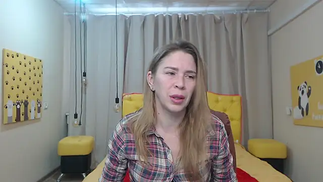 TessaDaybreak online show from February 2026 07:49:02 AM