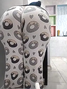 Snapshot of Dalou3a-69 chatting on February 2026 12:37:01 PM Dalou3a-69 online show from February 2026 12:37:01 PM