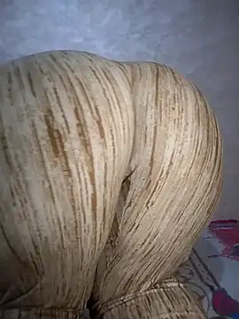 Snapshot of Dalou3a-69 chatting on January 2026 07:20:01 PM Dalou3a-69 online show from January 2026 07:20:01 PM