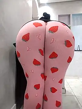 Snapshot of Dalou3a-69 chatting on March 2026 01:40:01 PM Dalou3a-69 online show from March 2026 01:40:01 PM