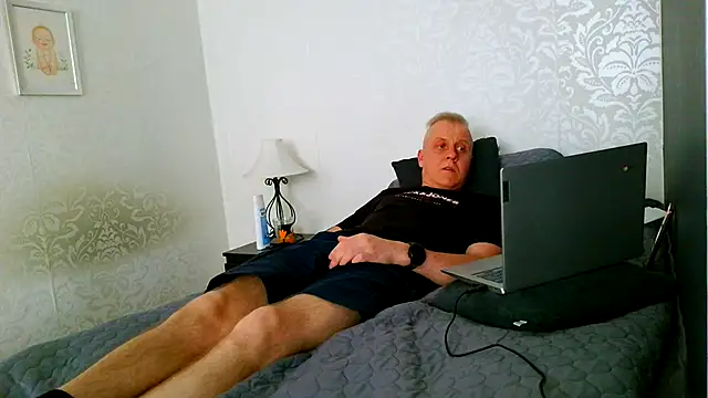 Snapshot of Teemu chatting on June 2026 03:28:01 PM Teemu online show from June 2026 03:28:01 PM