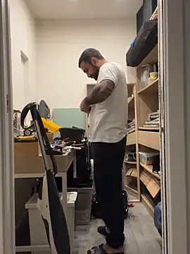 Snapshot of morfeoX chatting on November 2025 09:53:02 AM morfeoX online show from November 2025 09:53:02 AM