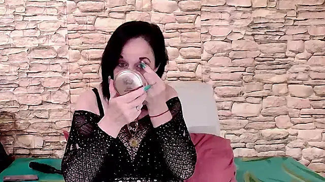 LuciousGrace online show from November 2025 05:16:02 PM