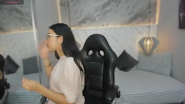 lucelly 15 online show from November 2025 11:27:02 AM