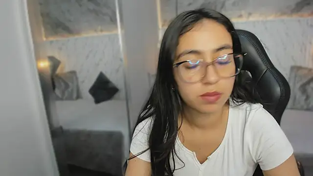 lucelly 15 online show from November 2025 11:59:02 AM