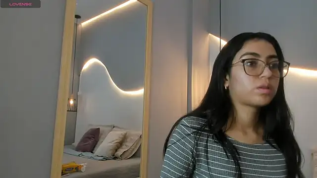 Snapshot of lucelly_15 chatting on October 2025 11:45:02 AM lucelly 15 online show from October 2025 11:45:02 AM