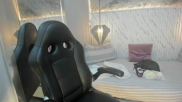 lucelly 15 online show from November 2025 11:43:02 AM