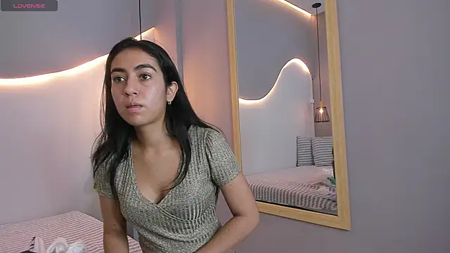 Snapshot of lucelly_15 chatting on September 2025 11:17:02 AM lucelly 15 online show from September 2025 11:17:02 AM