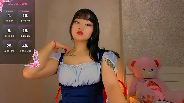 Demonic Angel  online show from May 2026 03:40:01 PM