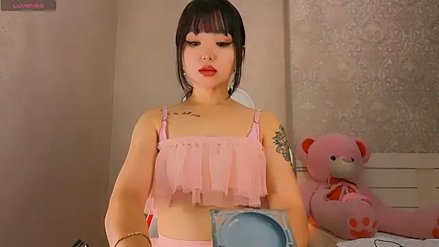 Demonic Angel  online show from May 2026 03:38:01 PM