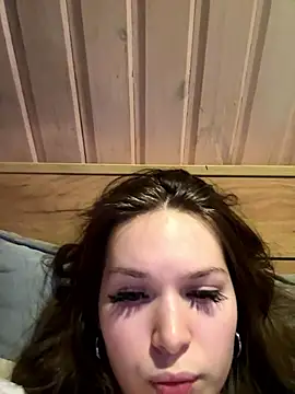 -Amora online show from January 2026 12:31:02 PM