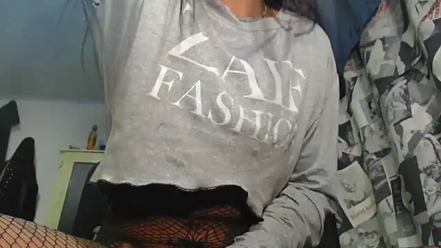 Snapshot of Gaby-sexy chatting on September 2025 09:53:02 PM Gaby-sexy online show from September 2025 09:53:02 PM