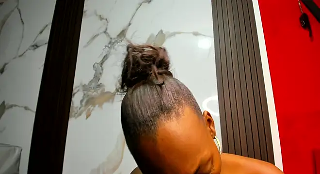 ebony valentina online show from November 2025 01:53:01 AM