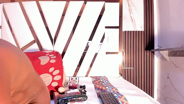ebony valentina online show from May 2026 01:46:01 AM