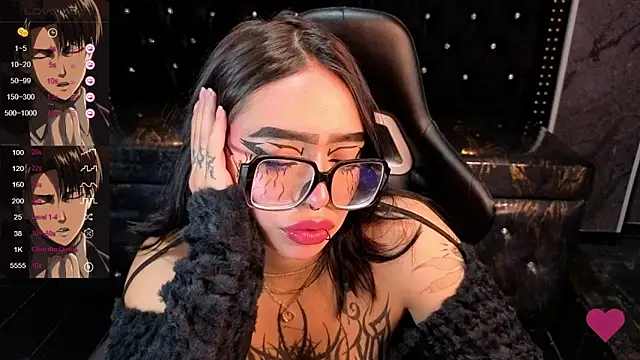 Snapshot of Anni_acker_b chatting on June 2026 02:33:01 PM Anni acker b online show from June 2026 02:33:01 PM