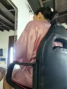 Snapshot of JanickBaker chatting on September 2025 12:28:02 PM JanickBaker online show from September 2025 12:28:02 PM