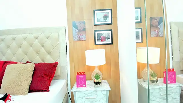 KimberlyBigBoobs online show from October 2025 10:20:01 PM