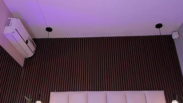 MelanieHillss online show from April 2026 04:08:02 AM