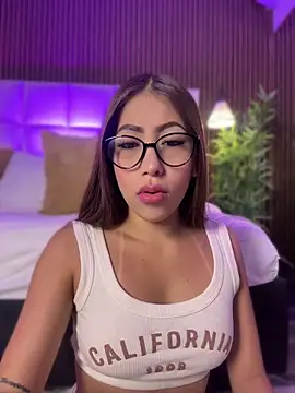 MelanieHillss online show from July 2026 04:35:01 AM