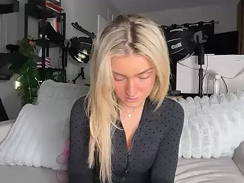 meggsworld online show from January 2026 01:26:01 PM