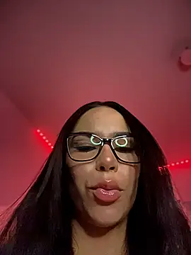 Naatalia online show from February 2026 07:24:01 PM