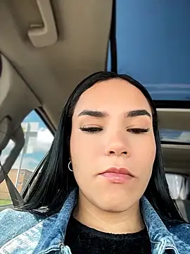 Naatalia online show from April 2026 07:28:02 PM