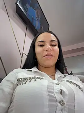 Naatalia online show from February 2026 07:14:01 PM