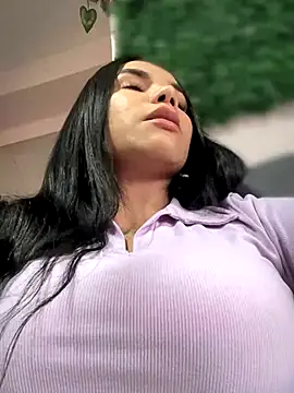 Snapshot of Naatalia chatting on September 2025 09:40:01 PM Naatalia online show from September 2025 09:40:01 PM