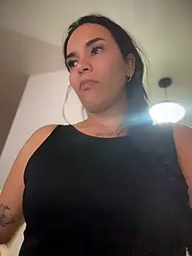 Naatalia online show from April 2026 10:14:01 PM