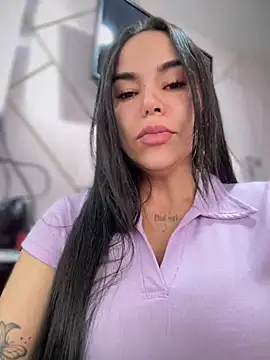 Snapshot of Naatalia chatting on October 2025 06:19:02 PM Naatalia online show from October 2025 06:19:02 PM