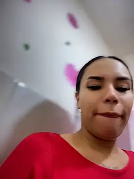 Naatalia online show from May 2026 07:51:01 PM