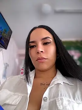 Naatalia online show from May 2026 08:34:01 PM
