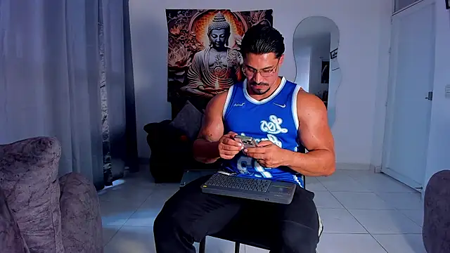Snapshot of Valentino_Dosantos_ chatting on September 2025 08:51:01 PM Valentino Dosantos online show from September 2025 08:51:01 PM