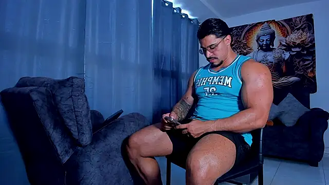 Snapshot of Valentino_Dosantos_ chatting on September 2025 08:08:02 PM Valentino Dosantos online show from September 2025 08:08:02 PM
