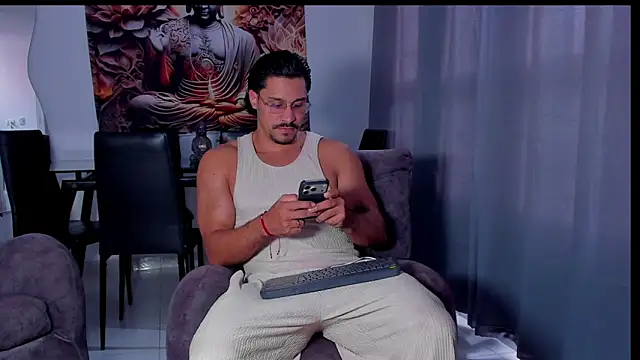 Snapshot of Valentino_Dosantos_ chatting on February 2026 08:19:01 PM Valentino Dosantos online show from February 2026 08:19:01 PM