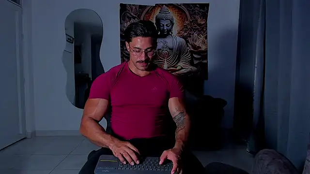 Snapshot of Valentino_Dosantos_ chatting on November 2025 10:53:01 PM Valentino Dosantos online show from November 2025 10:53:01 PM