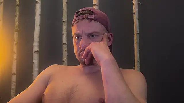 Snapshot of Hagener985 chatting on February 2026 12:00:01 AM Hagener985 online show from February 2026 12:00:01 AM