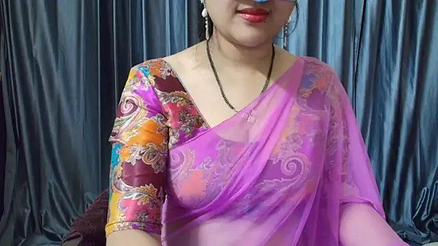 goldiwets online show from November 2025 04:28:02 AM