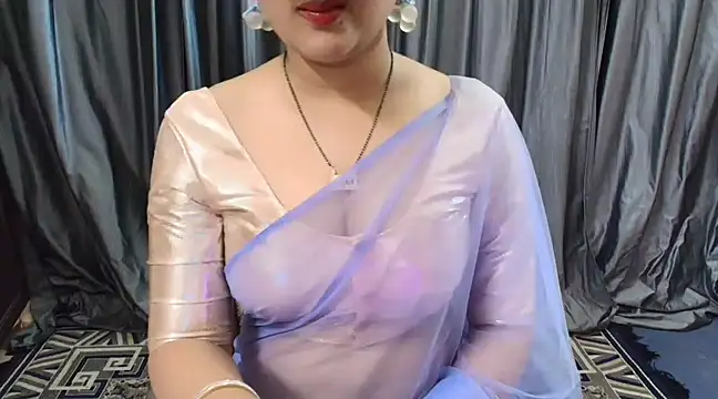 Snapshot of goldiwets chatting on February 2025 03:04:02 PM goldiwets online show from February 2025 03:04:02 PM