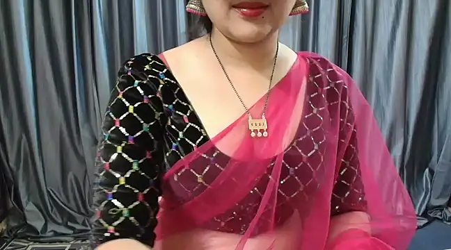 Snapshot of goldiwets chatting on March 2025 04:02:02 AM goldiwets online show from March 2025 04:02:02 AM