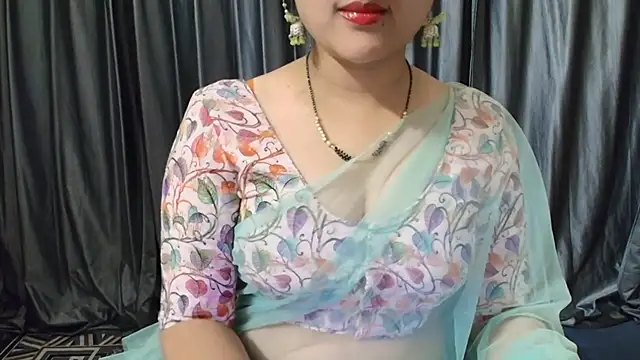 Snapshot of goldiwets chatting on September 2025 04:06:02 PM goldiwets online show from September 2025 04:06:02 PM