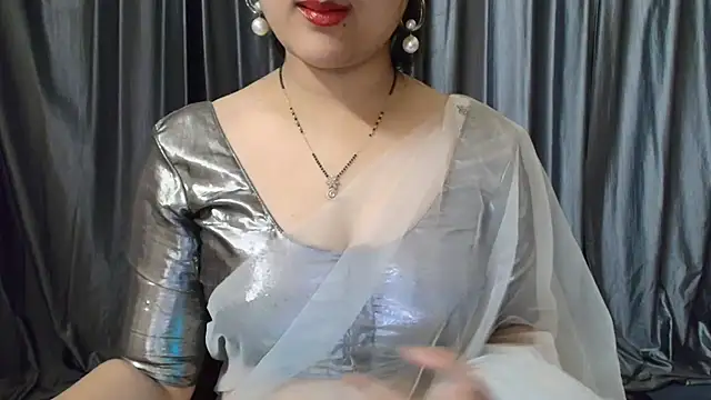 Snapshot of goldiwets chatting on October 2025 04:47:01 AM goldiwets online show from October 2025 04:47:01 AM