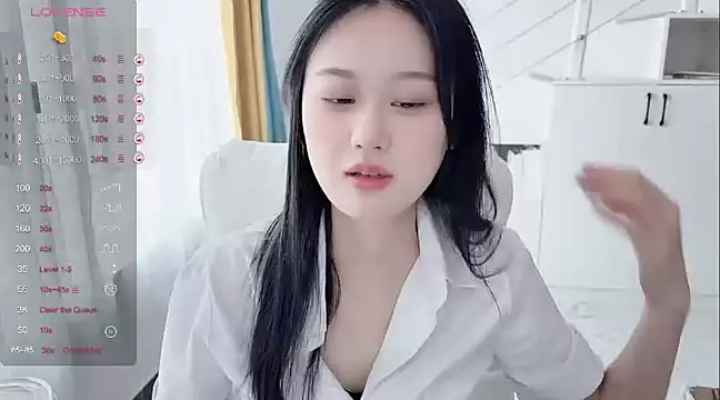 Cassie-20 online show from March 2025 02:18:02 AM