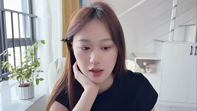 Cassie-20 online show from November 2025 02:05:01 AM