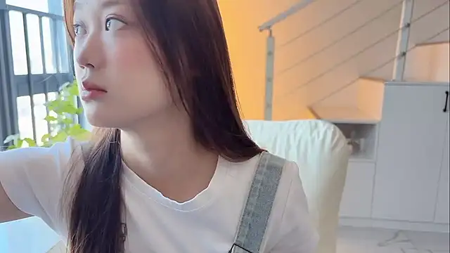 Cassie-20 online show from December 2025 02:24:01 AM