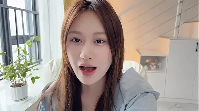 Cassie-20 online show from November 2025 02:22:02 AM