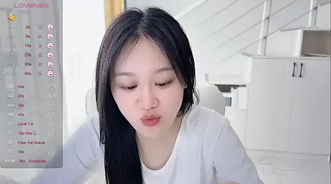 Cassie-20 online show from March 2025 02:40:01 AM