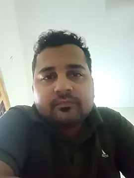 Snapshot of susthovai chatting on September 2025 11:10:02 AM susthovai online show from September 2025 11:10:02 AM