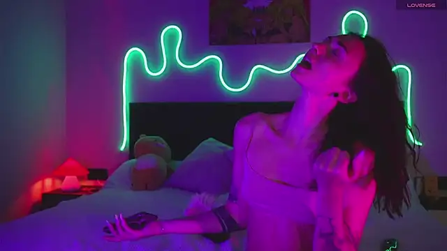 Limy Sweet online show from May 2026 08:01:01 AM